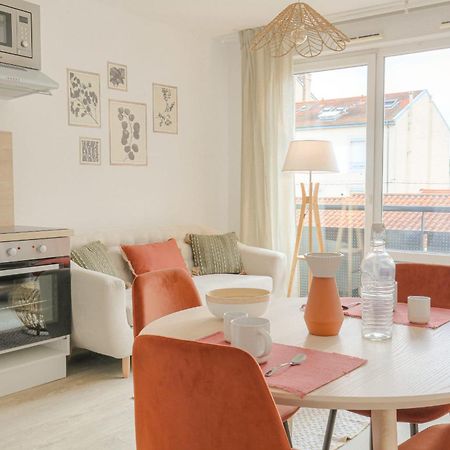 Cosy Au Centre D'Oullins Avec Garage Appartement Buitenkant foto
